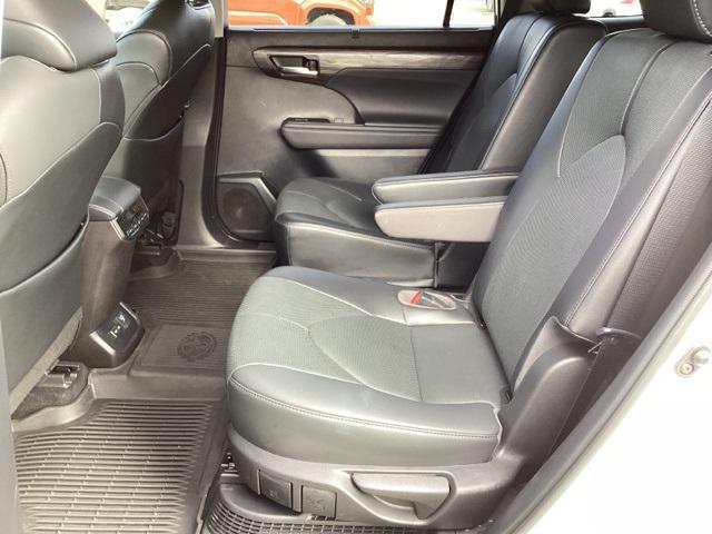 used 2022 Toyota Highlander Hybrid car, priced at $42,990