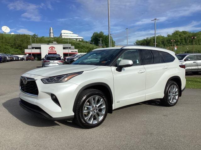 used 2022 Toyota Highlander Hybrid car, priced at $42,990