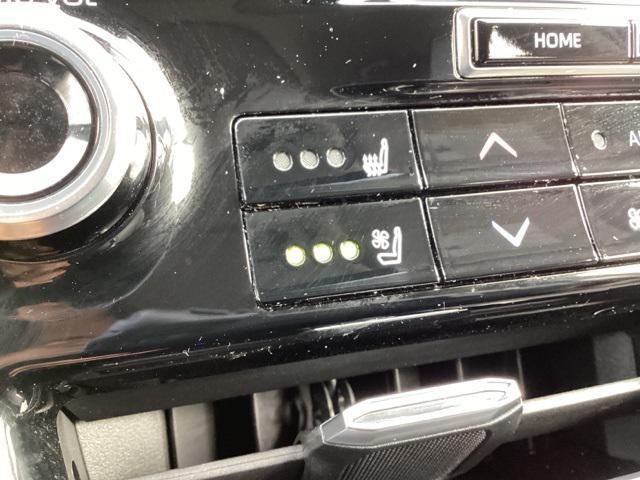 used 2021 Toyota Highlander car, priced at $36,990