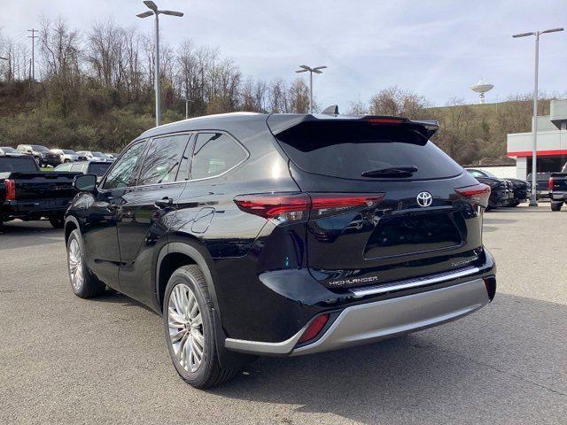 new 2024 Toyota Highlander car, priced at $53,638