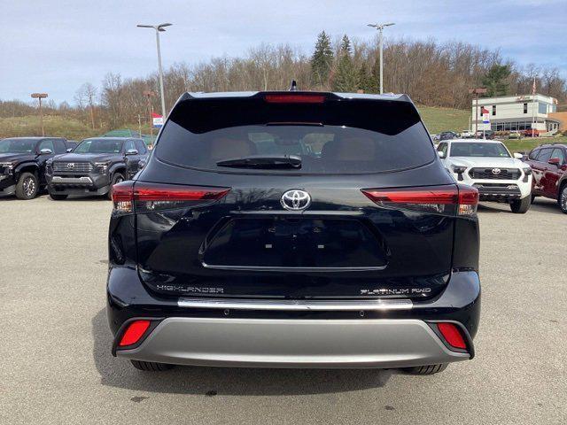 new 2024 Toyota Highlander car, priced at $53,638