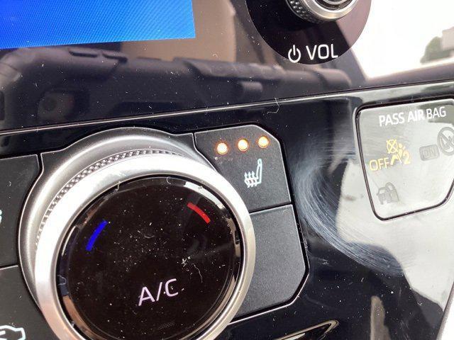 new 2025 Toyota Highlander car, priced at $48,712
