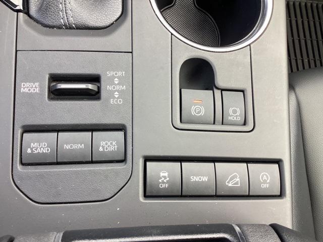 used 2022 Toyota Highlander car, priced at $34,990