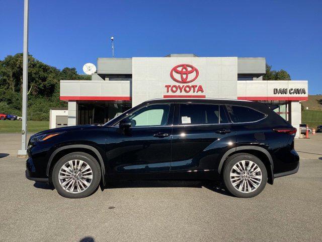 new 2025 Toyota Highlander car, priced at $55,517