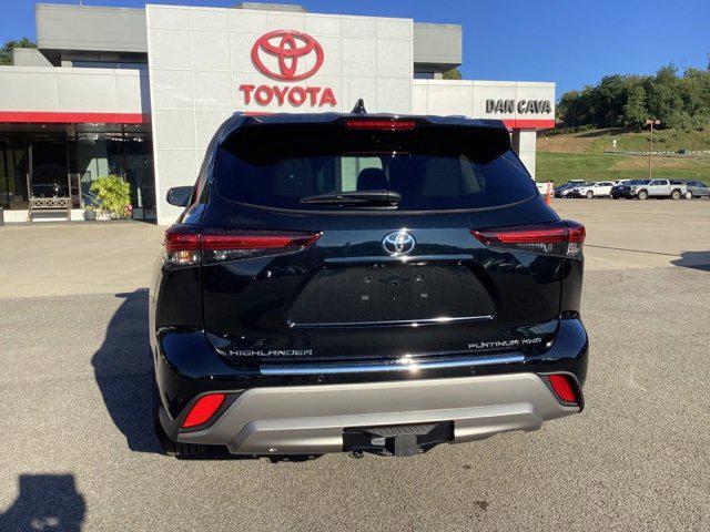 new 2025 Toyota Highlander car, priced at $55,517