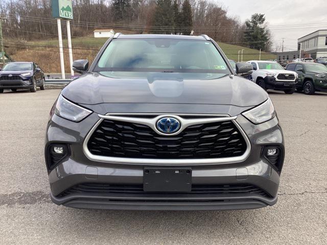 used 2022 Toyota Highlander Hybrid car, priced at $39,990