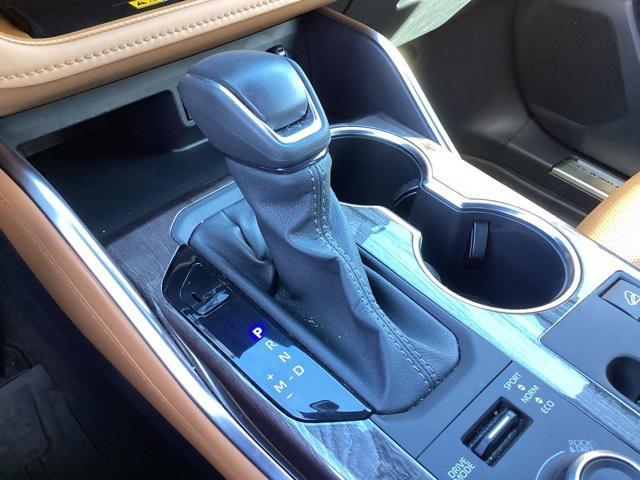 used 2025 Toyota Highlander car, priced at $47,990