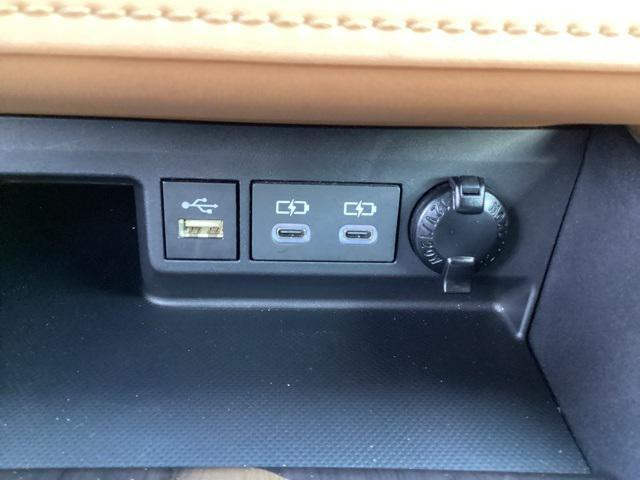 used 2025 Toyota Highlander car, priced at $47,990