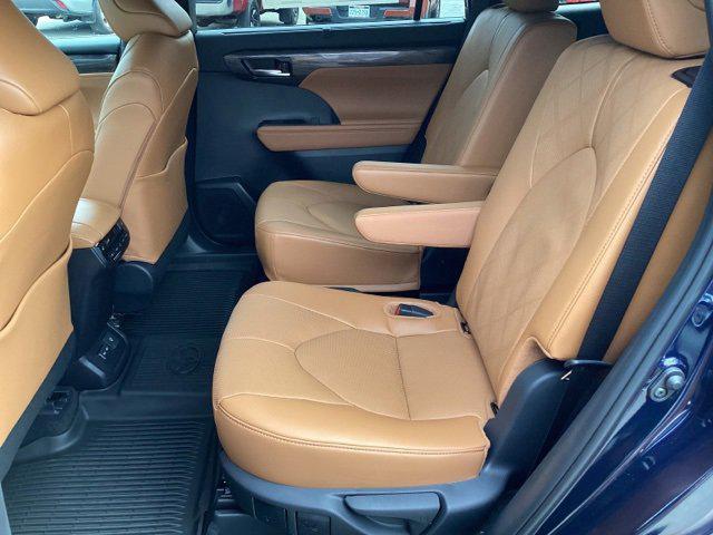 new 2025 Toyota Highlander car, priced at $55,042