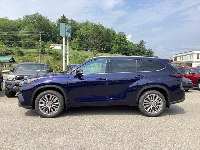 new 2025 Toyota Highlander car, priced at $55,042