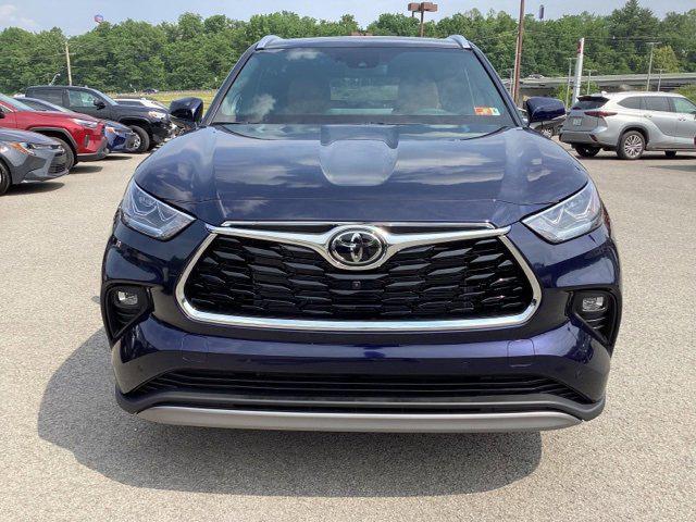 new 2025 Toyota Highlander car, priced at $55,042
