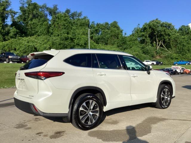 used 2021 Toyota Highlander car, priced at $29,990