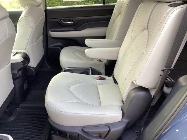 new 2025 Toyota Grand Highlander car, priced at $57,653