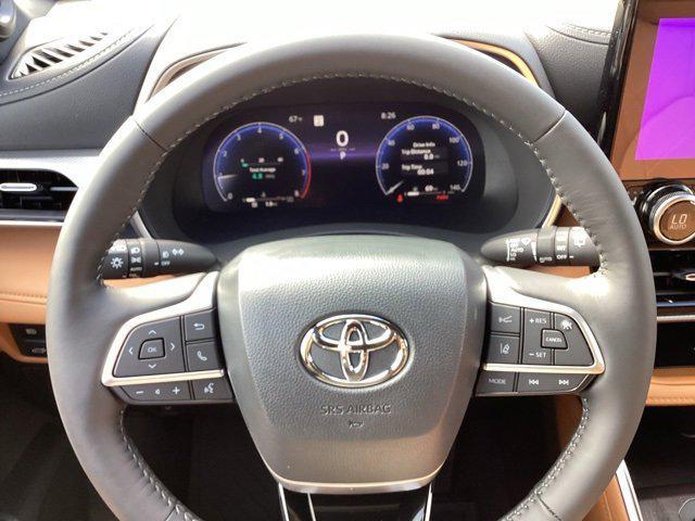 new 2025 Toyota Highlander car, priced at $54,332