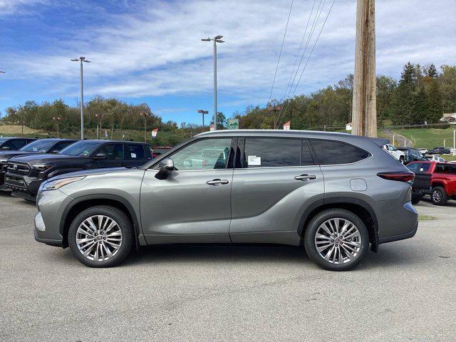 new 2025 Toyota Highlander car, priced at $54,332