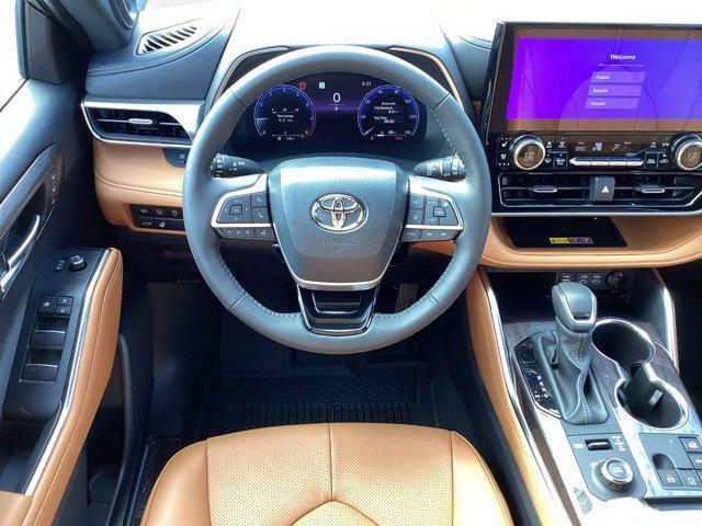 new 2025 Toyota Highlander car, priced at $54,332