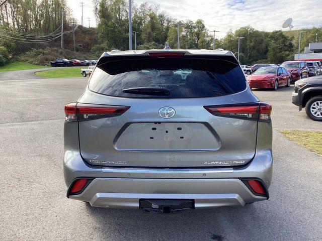 new 2025 Toyota Highlander car, priced at $54,332