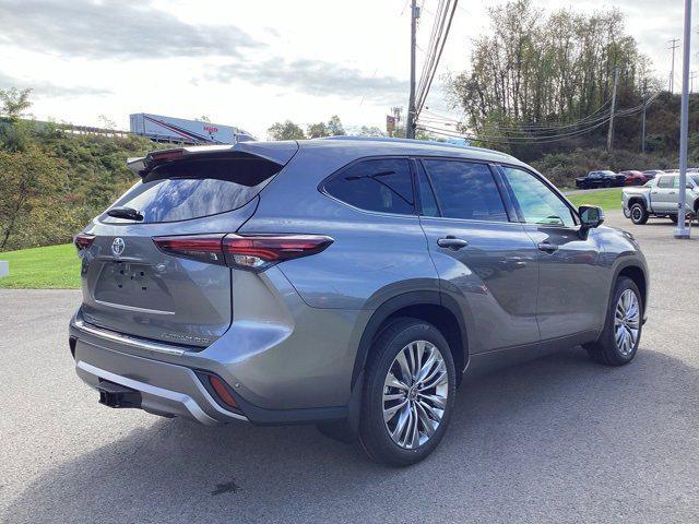new 2025 Toyota Highlander car, priced at $54,332