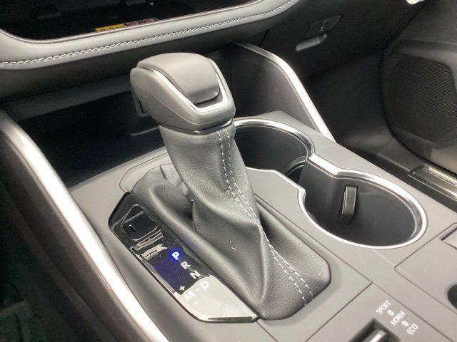 new 2025 Toyota Highlander car, priced at $48,817