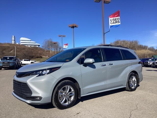 used 2022 Toyota Sienna car, priced at $39,990