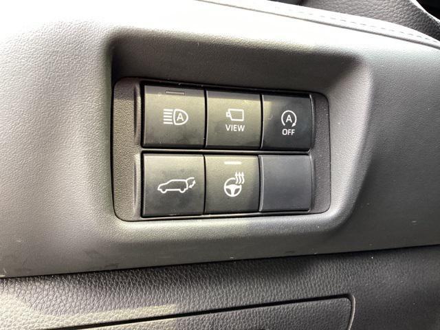 used 2023 Toyota Highlander car, priced at $40,990