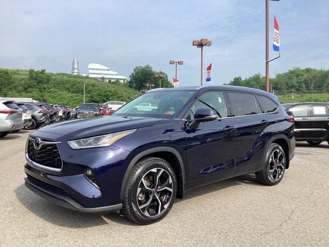 used 2023 Toyota Highlander car, priced at $40,990