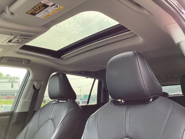 used 2023 Toyota Highlander car, priced at $40,990