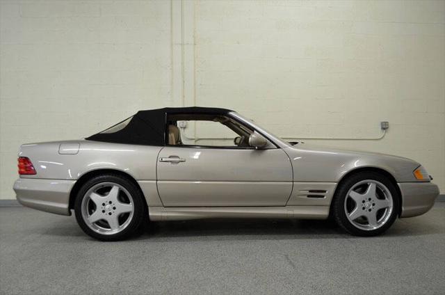 used 2002 Mercedes-Benz SL-Class car, priced at $28,900
