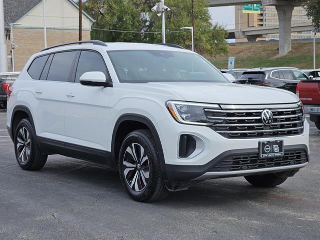 used 2024 Volkswagen Atlas car, priced at $35,111