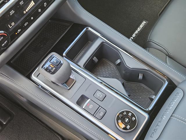new 2025 Nissan Pathfinder car, priced at $39,124