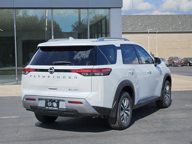 new 2025 Nissan Pathfinder car, priced at $39,124