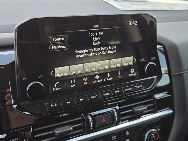 new 2025 Nissan Pathfinder car, priced at $39,124