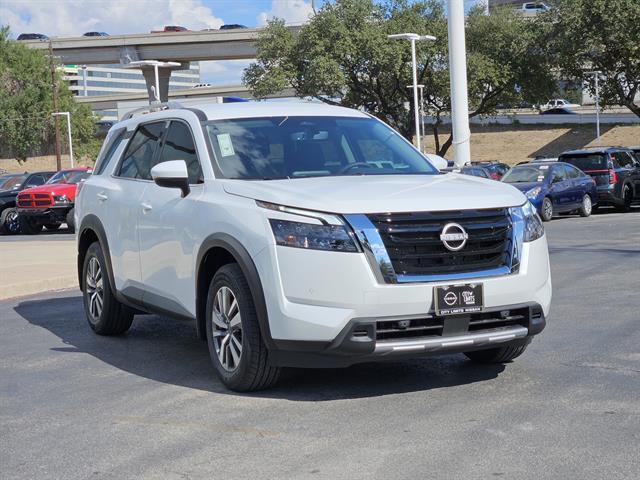 new 2025 Nissan Pathfinder car, priced at $39,124