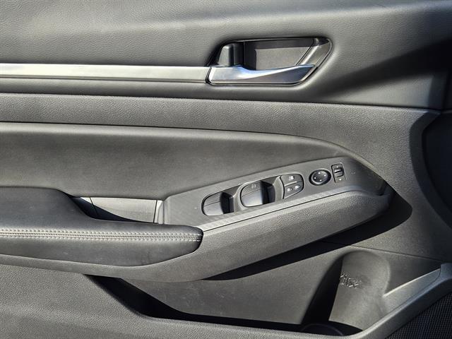 used 2022 Nissan Altima car, priced at $18,999