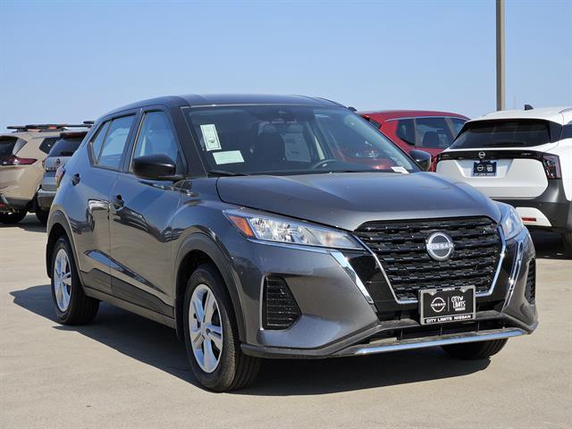 new 2025 Nissan Kicks Play car, priced at $21,850