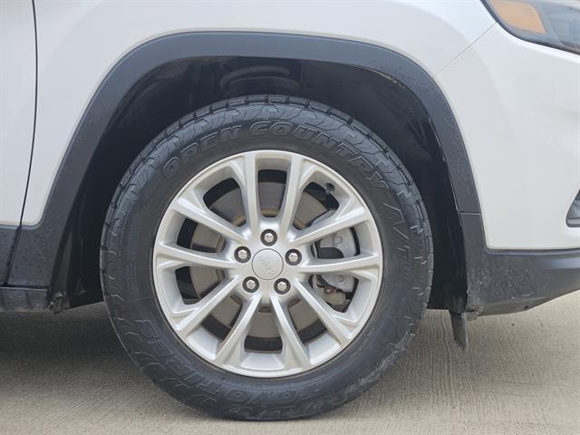 used 2019 Jeep Cherokee car, priced at $18,499