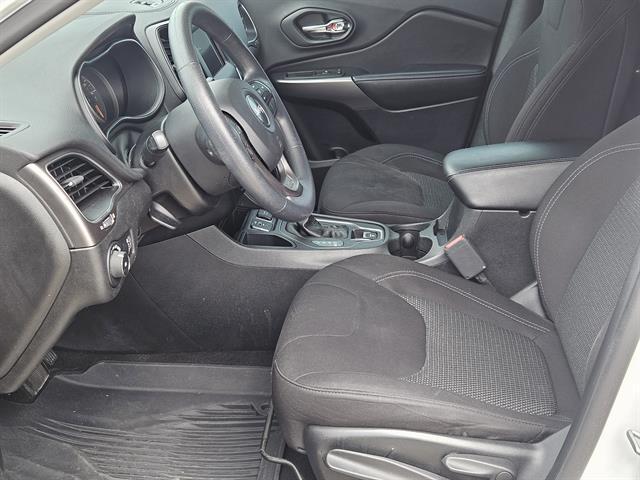 used 2019 Jeep Cherokee car, priced at $18,499