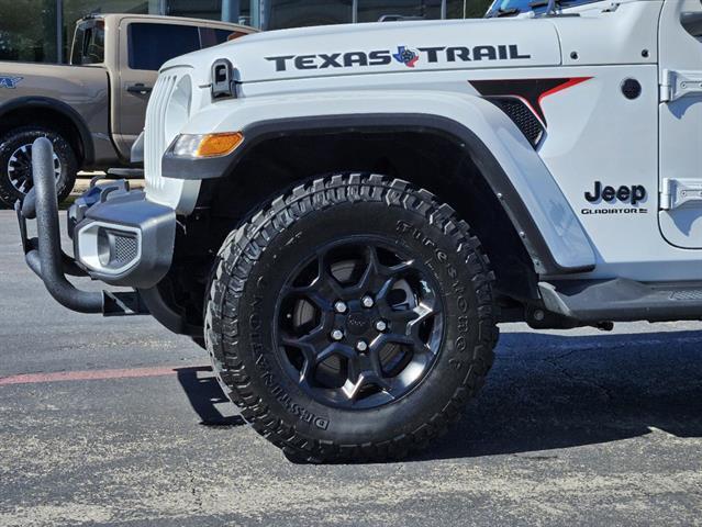 used 2023 Jeep Gladiator car, priced at $33,984