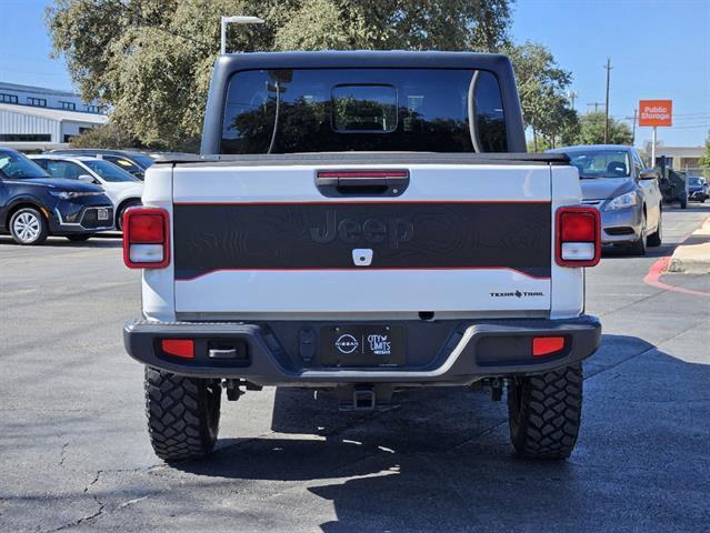 used 2023 Jeep Gladiator car, priced at $33,984