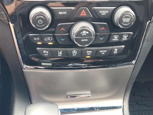 used 2022 Jeep Grand Cherokee WK car, priced at $27,895