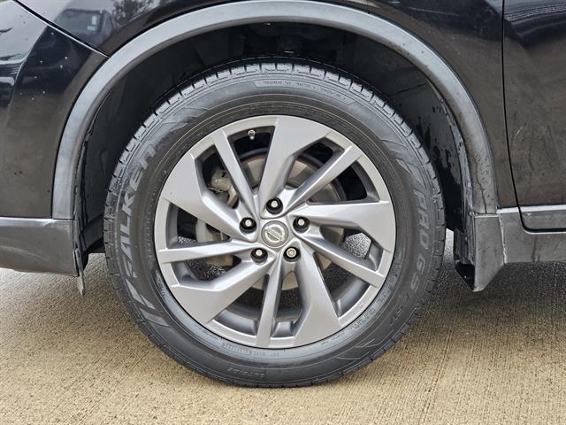 used 2016 Nissan Rogue car