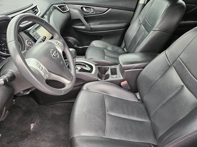 used 2016 Nissan Rogue car