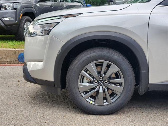 new 2024 Nissan Pathfinder car, priced at $42,585