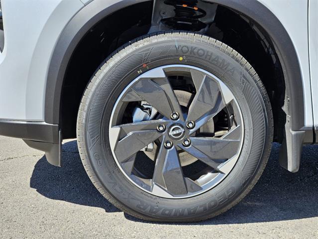 new 2025 Nissan Rogue car, priced at $33,665