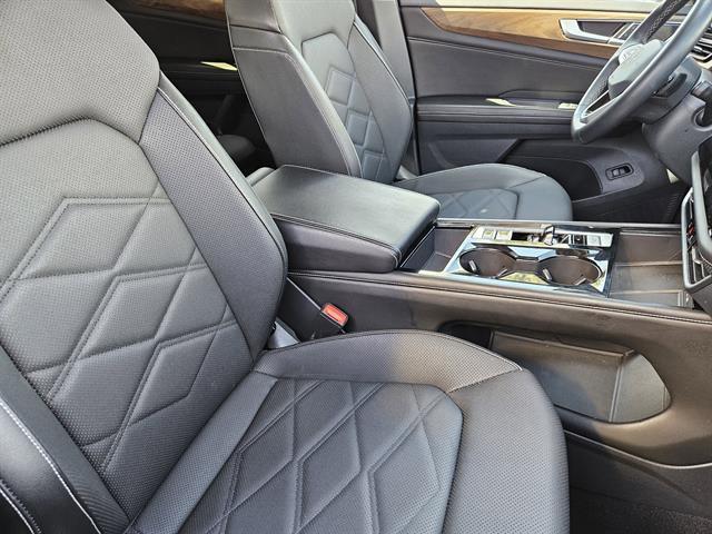 used 2024 Volkswagen Atlas car, priced at $29,219