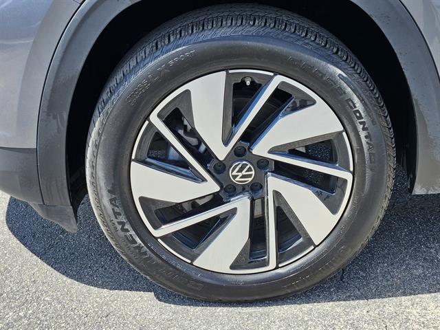used 2024 Volkswagen Atlas car, priced at $29,219
