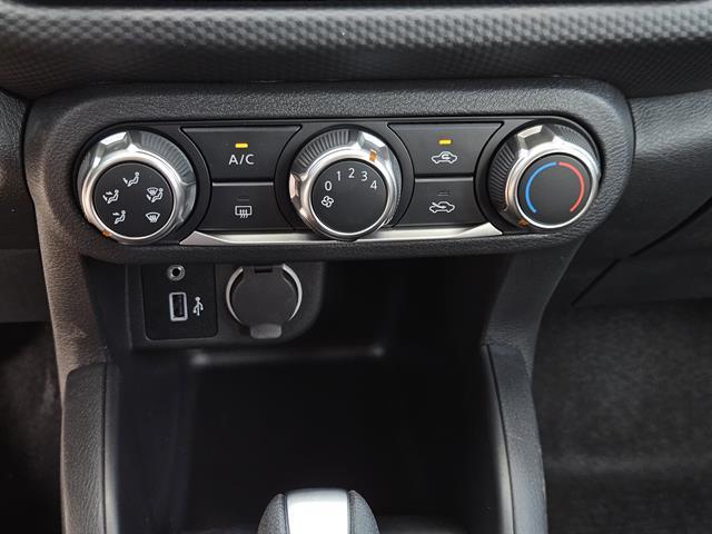 new 2025 Nissan Kicks Play car, priced at $19,999