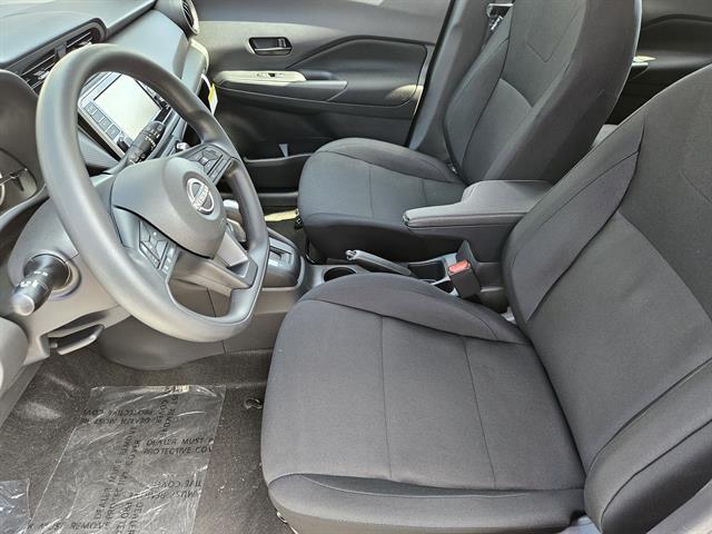 new 2025 Nissan Kicks Play car, priced at $19,999