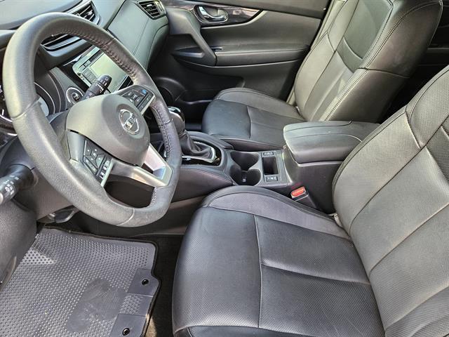 used 2019 Nissan Rogue car, priced at $17,999