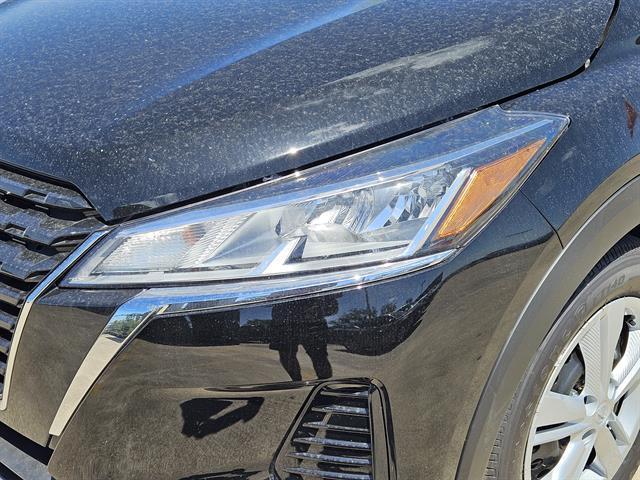 new 2025 Nissan Kicks Play car, priced at $23,165